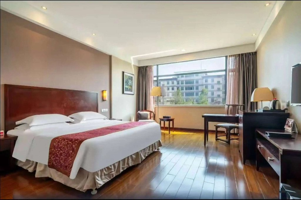 Ramada Suzhou Luzhi