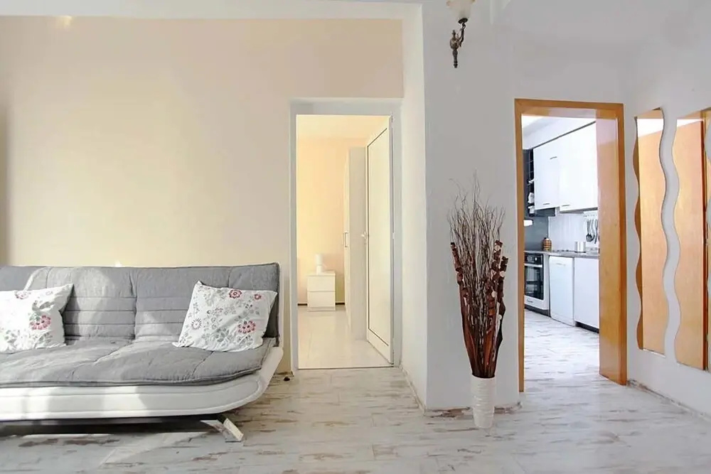 Raya Maisonette