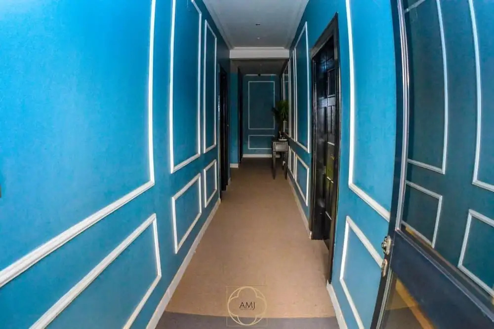 AMJ Hotel
