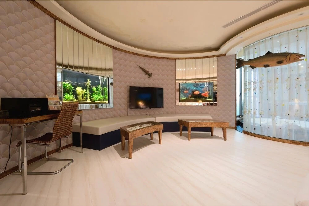 Eden Exoticism Planet Hotel