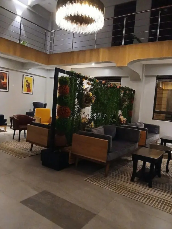 Enkipai Hill Hotel