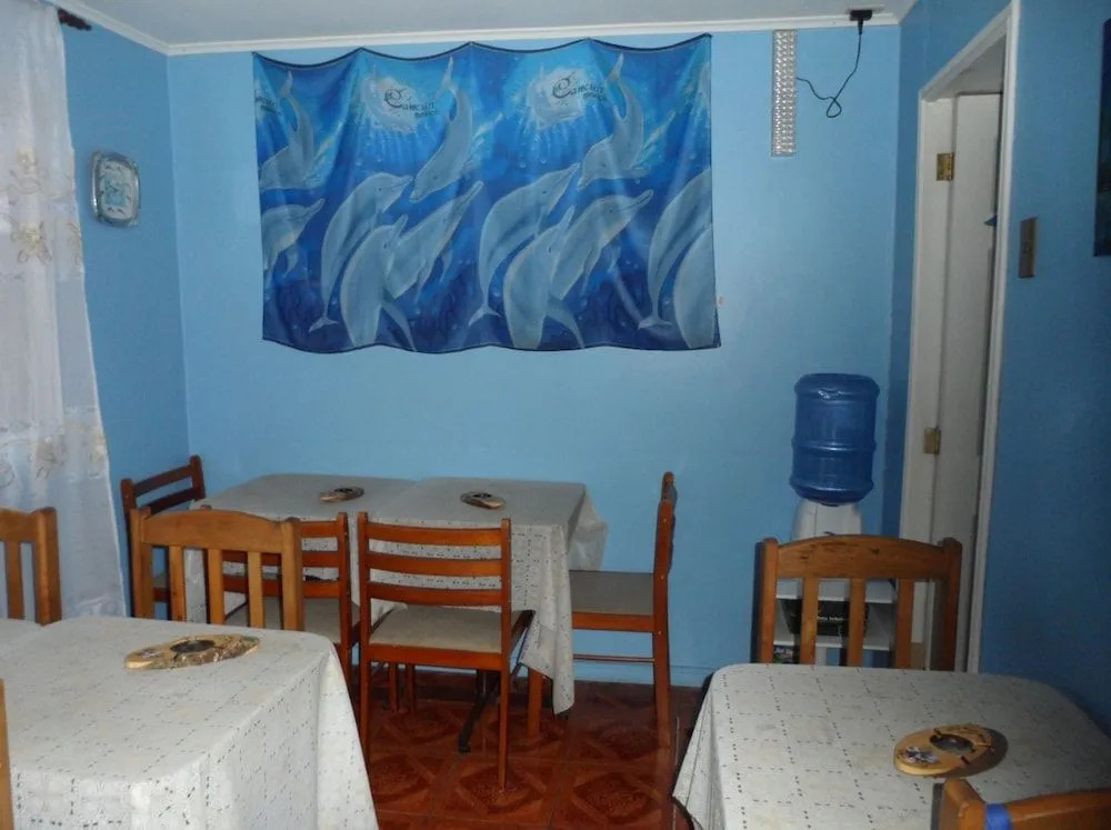 Hostal Los Delfines