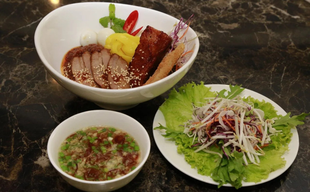 Hoang Trieu Hotel