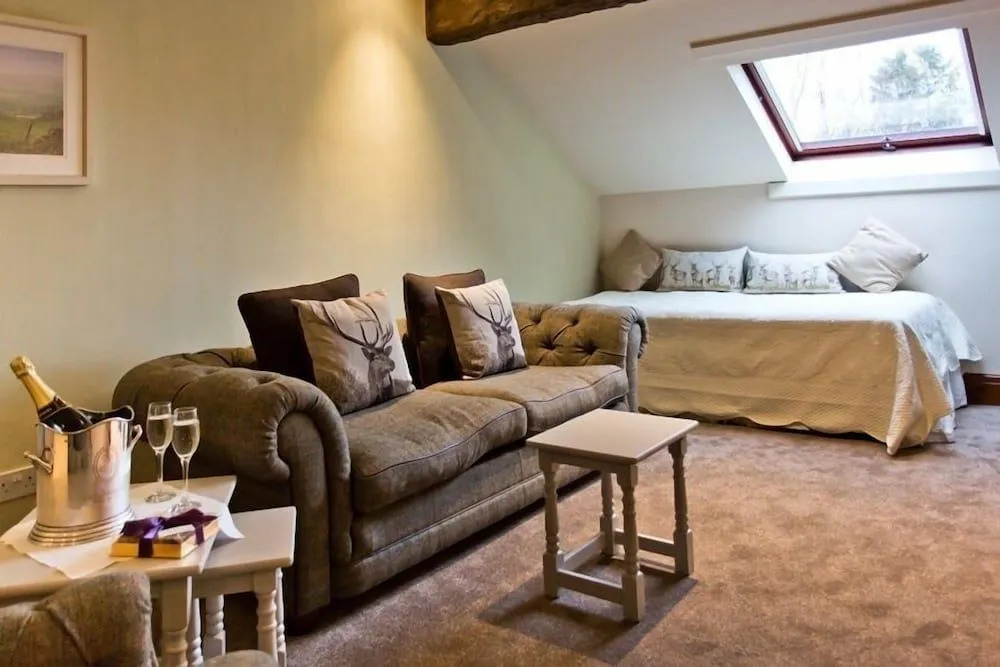Gibbon Bridge Hotel