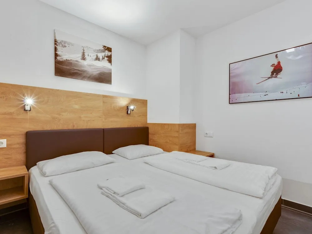 Luxurious Apartment Near Ski Area Maria Alm