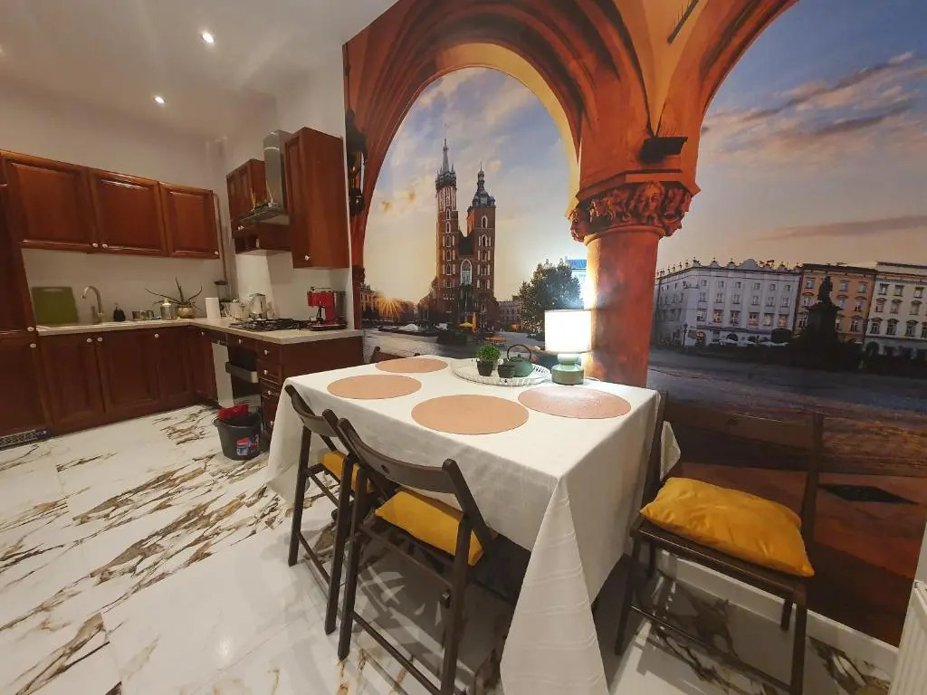 FatCat Apartments