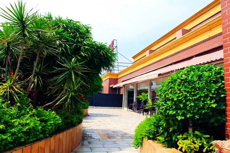 Gang Run Ming Yue Hotel
