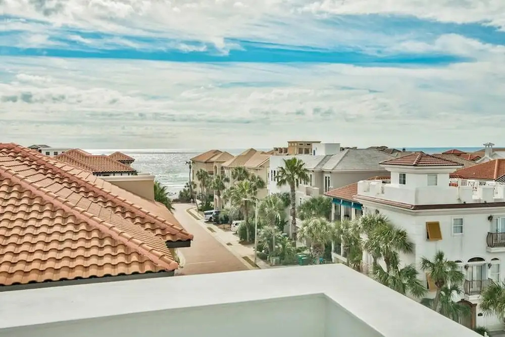 Beaches Be Sippin by Five Star Properties