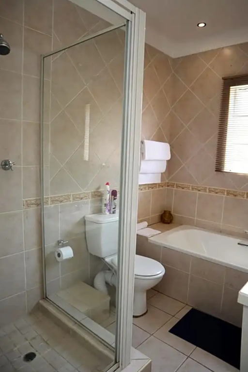 The Kindaspace: Homely Studio with Netflix & DStv