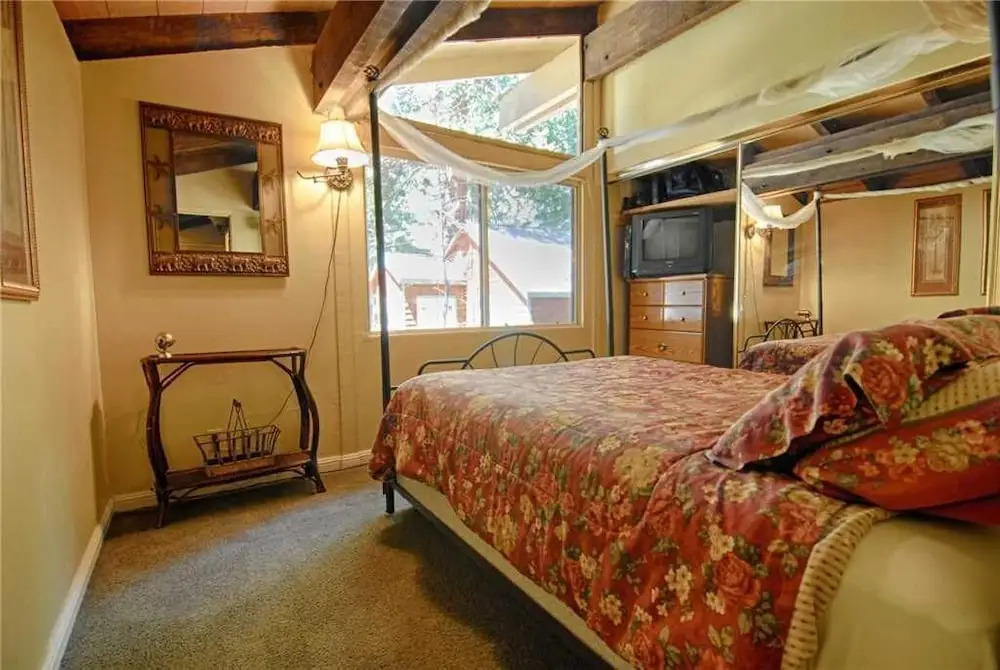 Walk the Grid, Big Deck, Updated, Pet Friendly #115