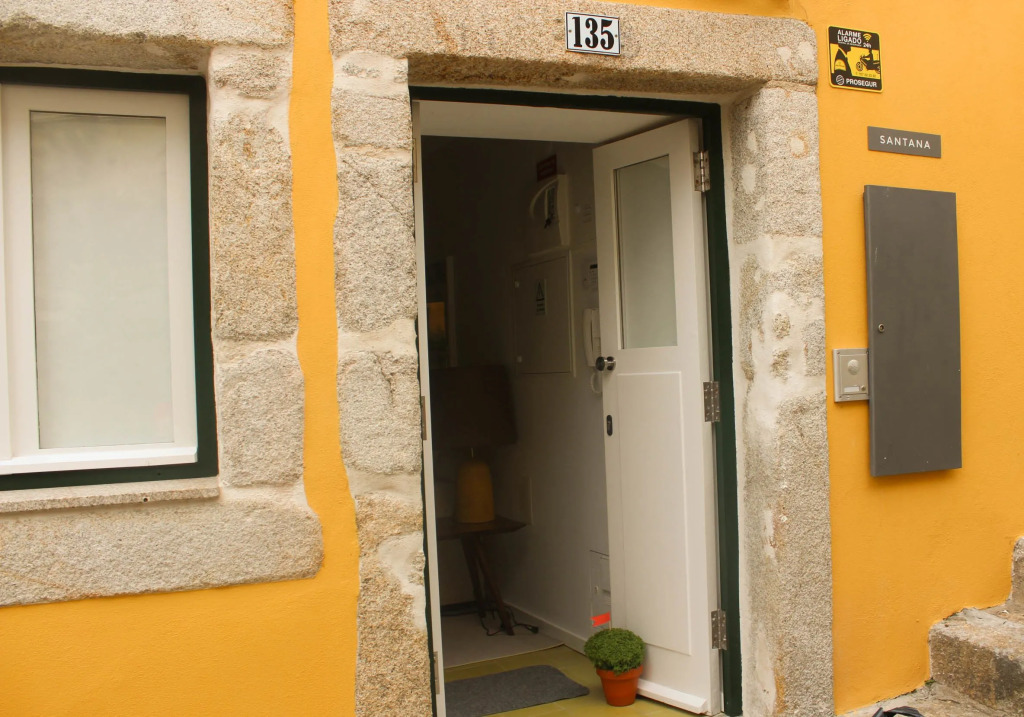 Arco Apartments