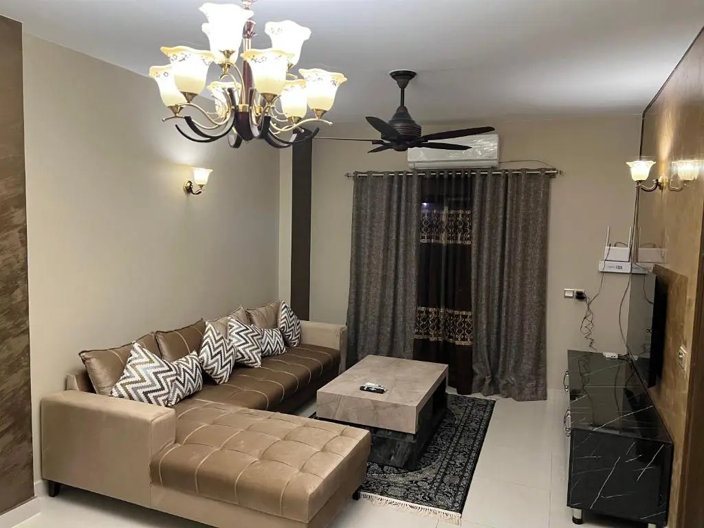 Super Deluxe three bedroom apartment