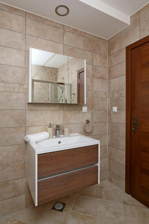 Lurda in Linardići with 4 bedrooms and 2 bathrooms