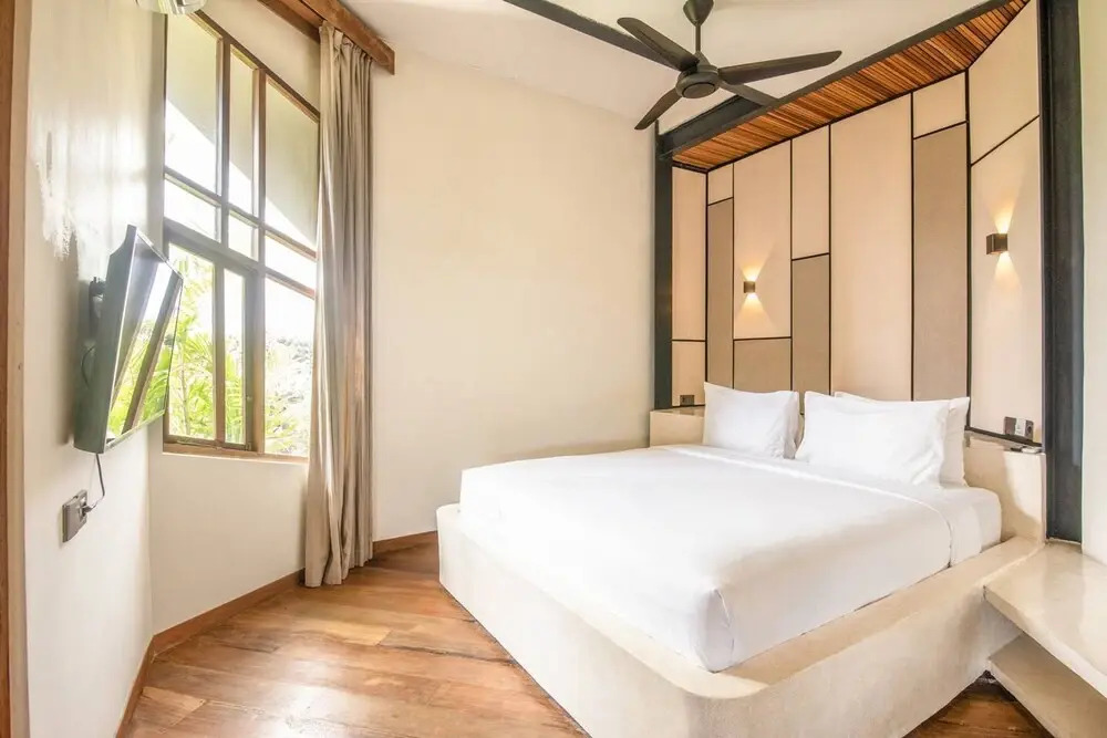 BAZ Villa 12 Studio 2 L Elegant 1BR Loft With Art Deco Flair Shared Pool