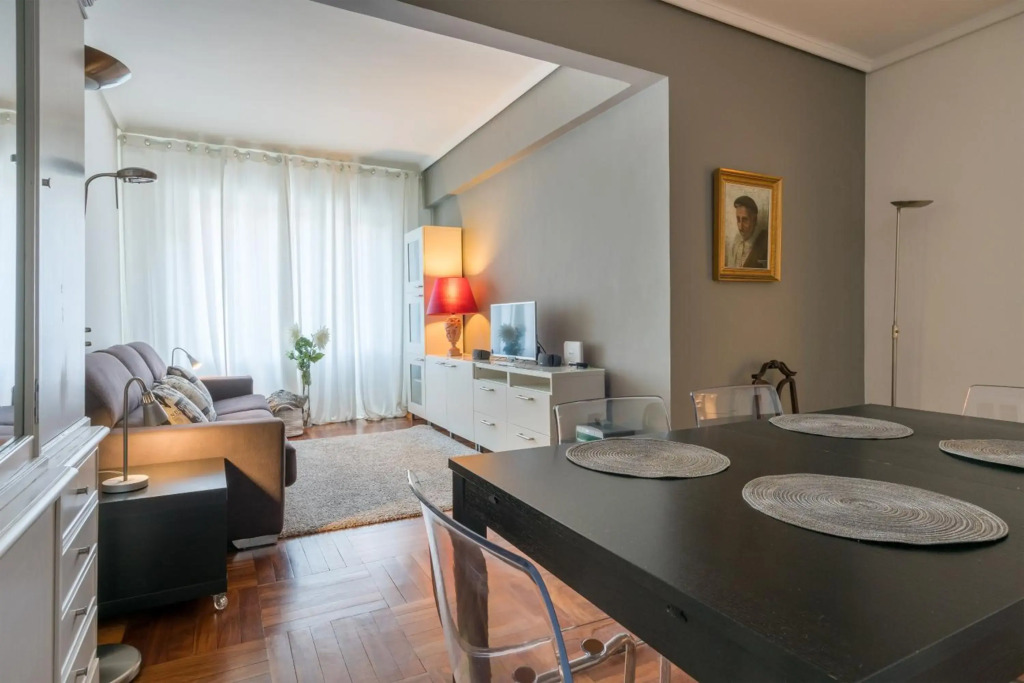 Ibarrola Apartment by People Rentals