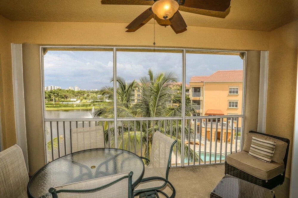 Bella Lago 343