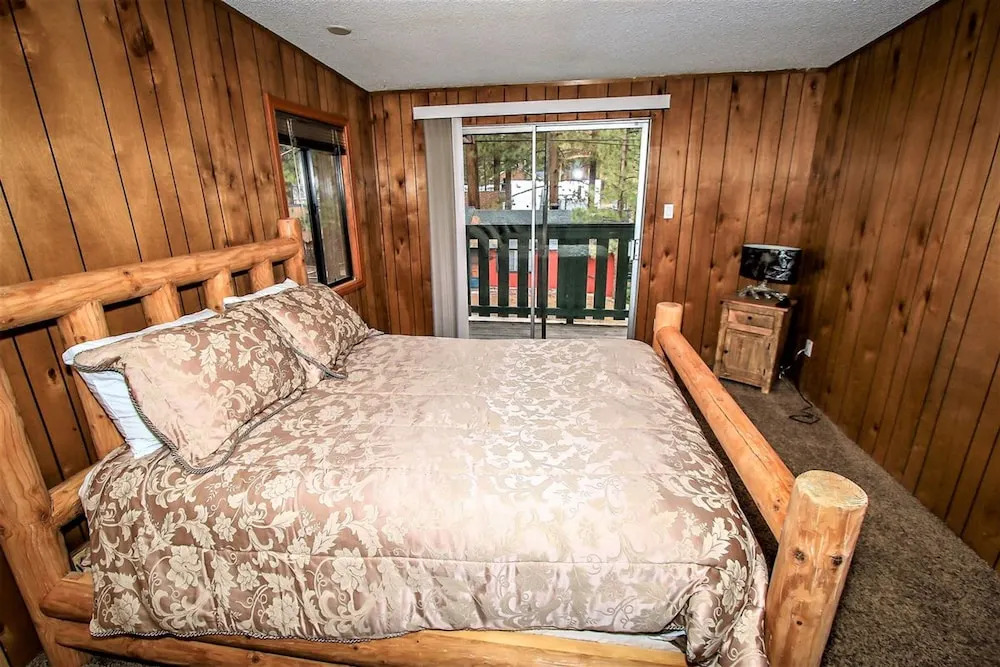 Beary Fun Escape-1445 by Big Bear Vacations