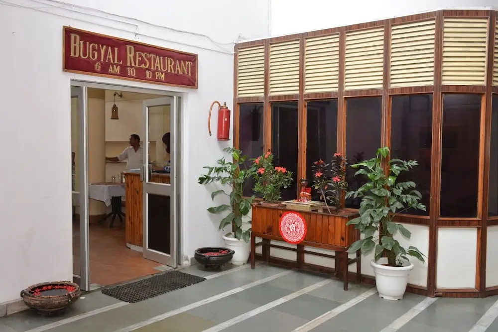 Hotel Drona