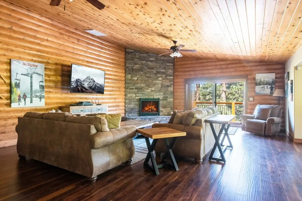 48 - Whispering Aspen Lodge 3 Bedroom Home by Redawning