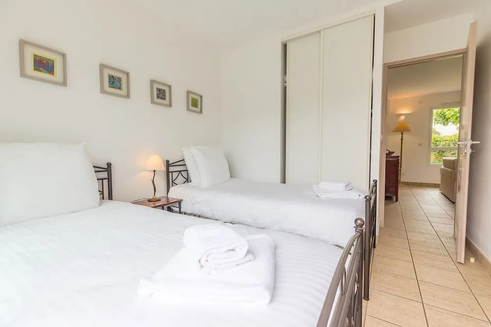 Madame Vacances Villas Club Royal 17