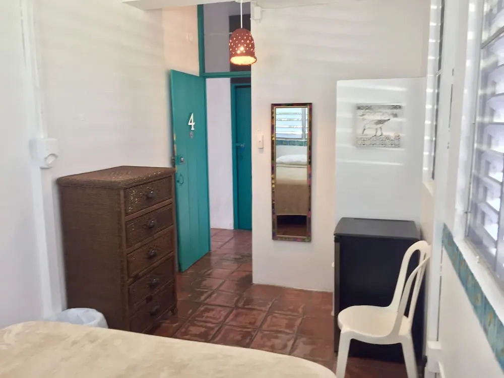 Trade Winds Restaurant & Guest House
