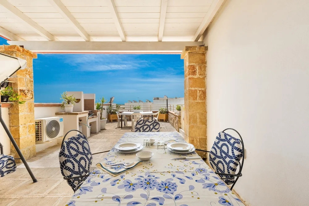 2986 Casa Apollo by Barbarhouse