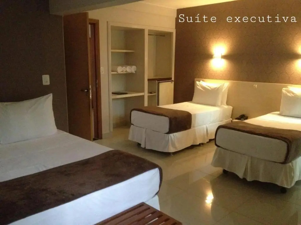 Serranos Park Hotel