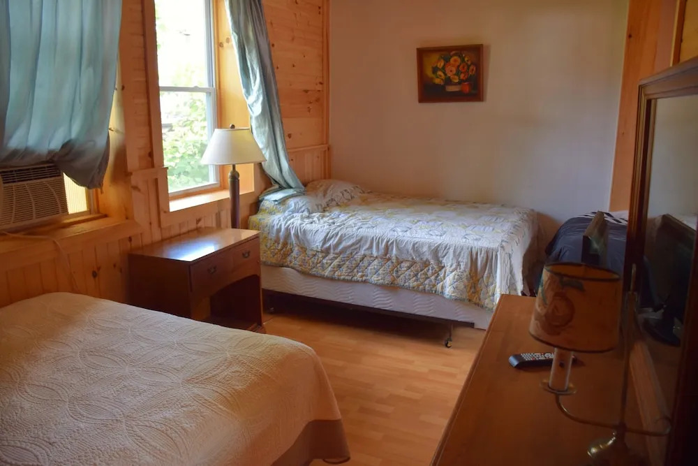 Townhouse Hotel