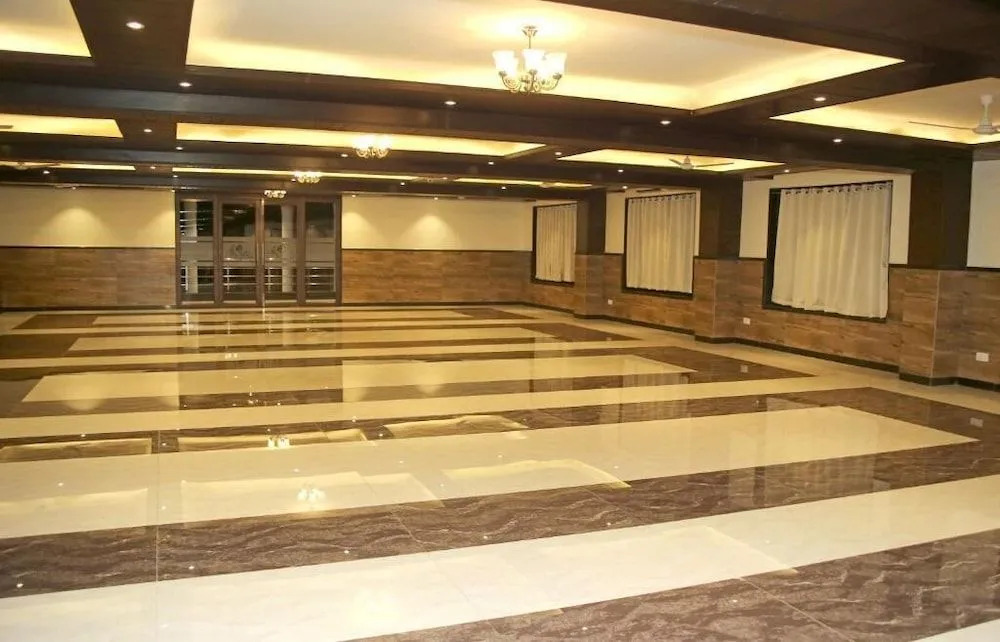 Hotel Lavanya Palace