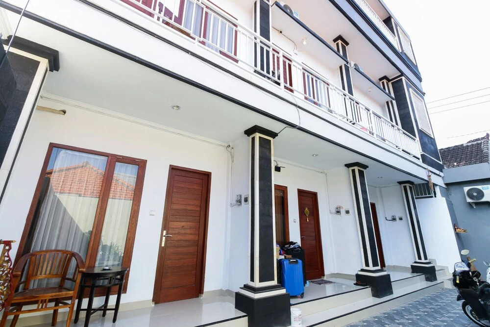 Airy Raya Kuta 84 Bali