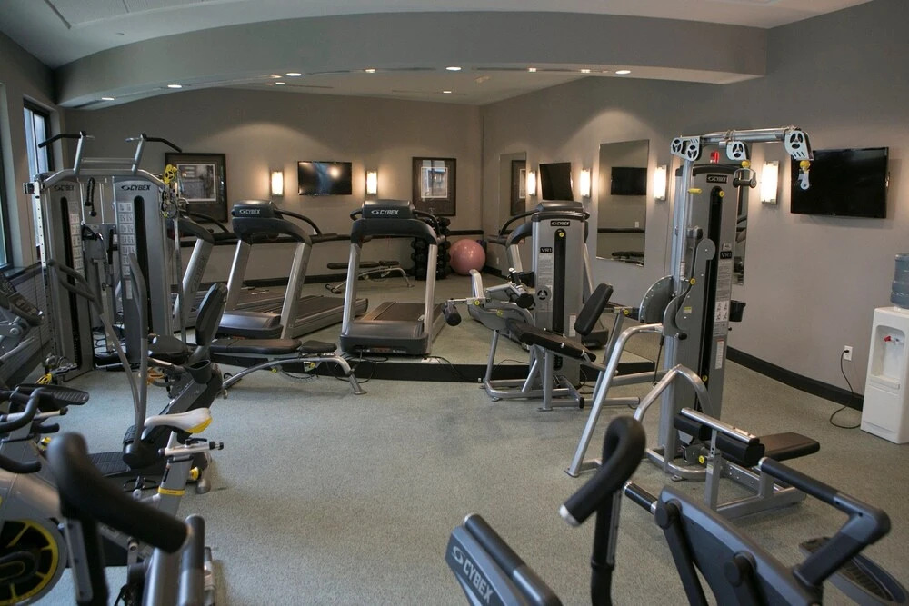 Global Luxury Suites in White Plains
