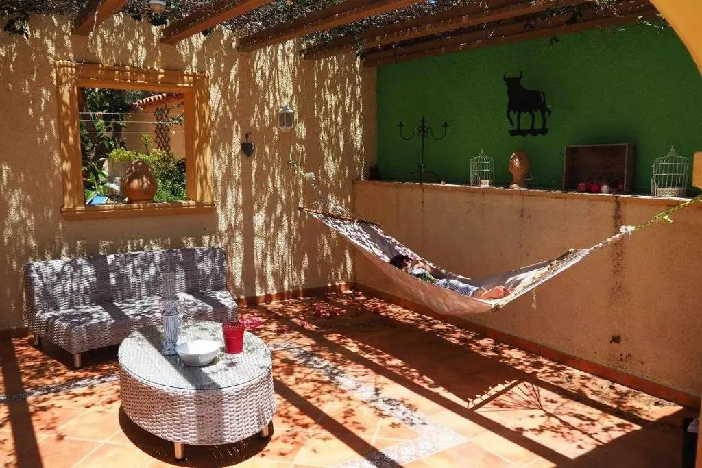 Disfruta del relax en villa independiente con gran piscina privada de 11mx5