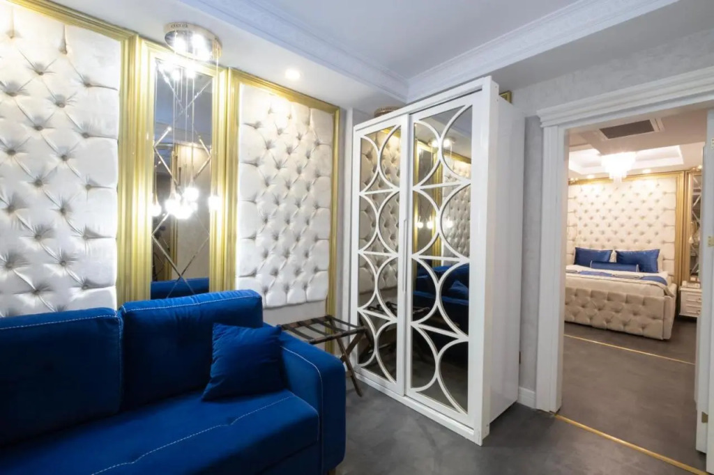Leslion Luxury Hotel