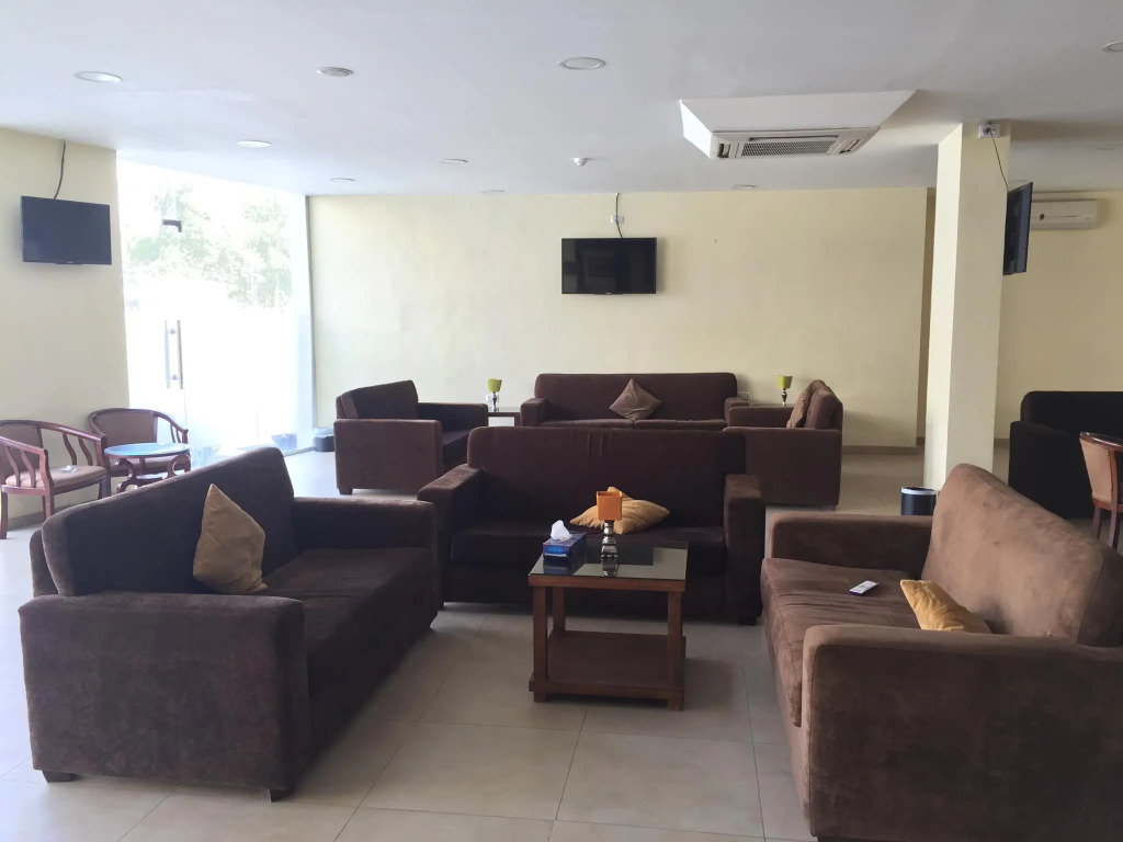 Zaina Plaza Hotel