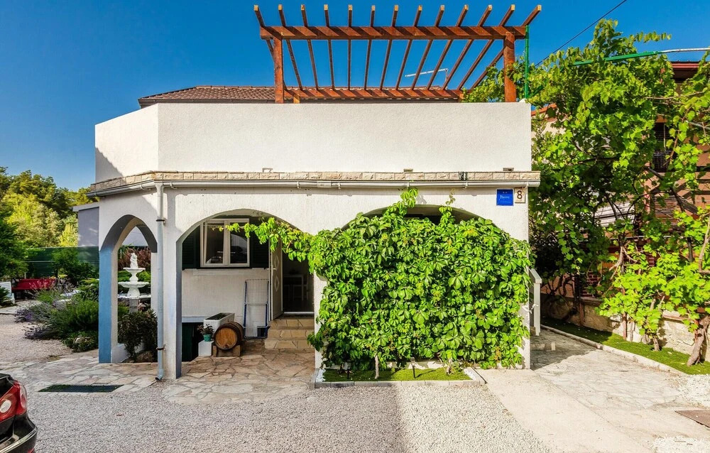 Beautiful Home in Vir With 4 Bedrooms, Wifi and Outdoor Swimming Pool