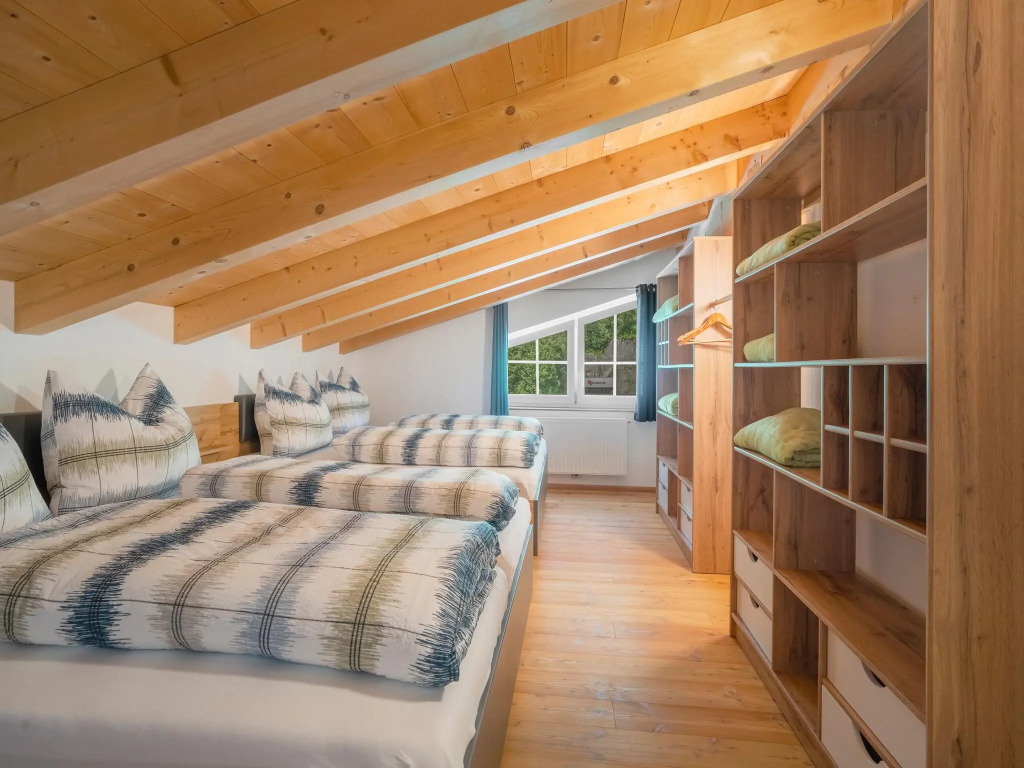 Pretty Holiday Home in Hollersbach im Pinzgau with Garden