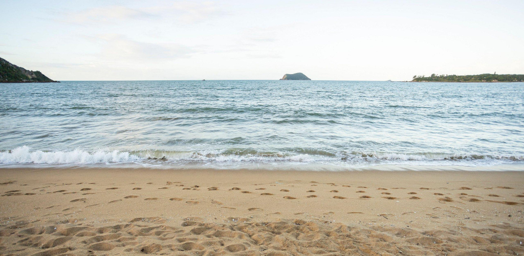 Casa Pé na Areia com Vista Mar em Búzios | CBR 7