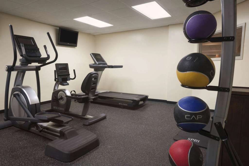 Wingate by Wyndham Chicago Schaumburg