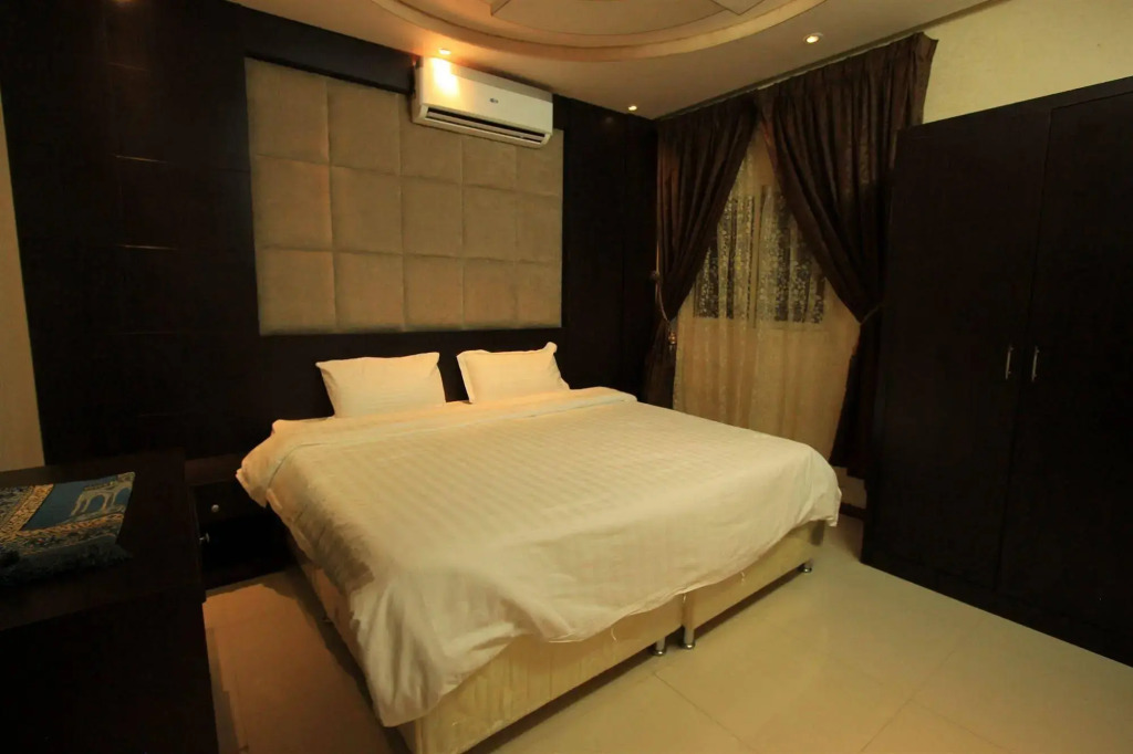 Olaya Suites