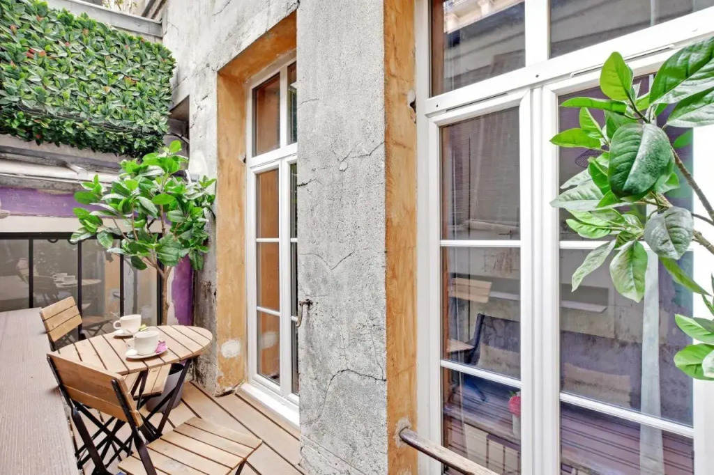 CMG Charmant appartement-6P- Montorgueil/République