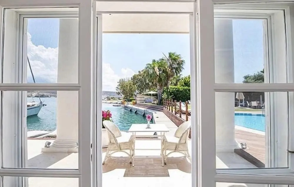 Port Alacati Hotel