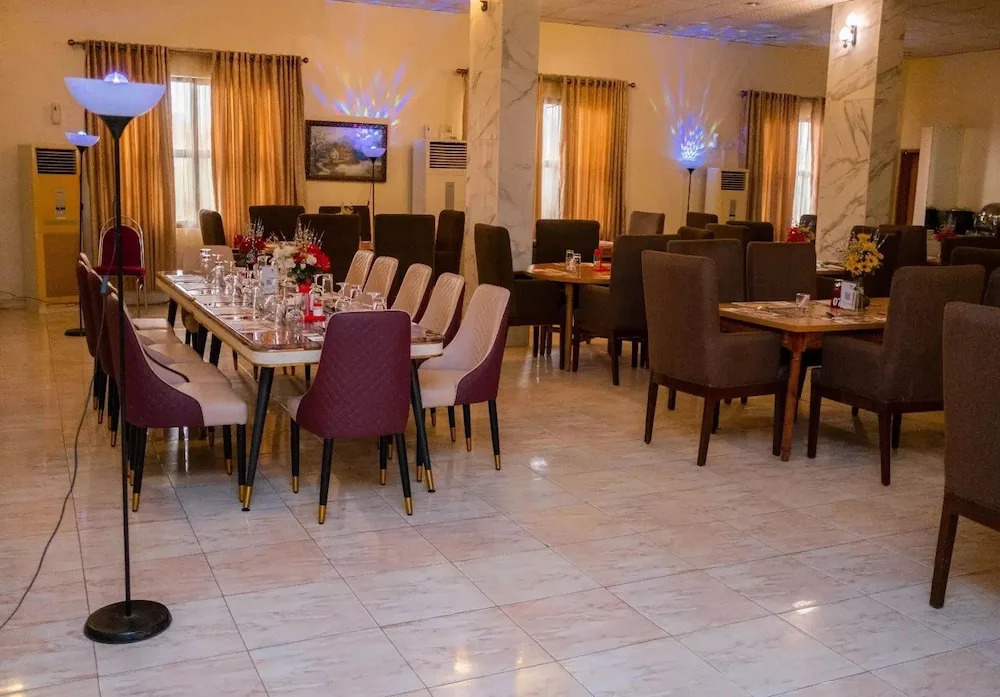 Impeccable Hotel by HomeVille Plus Benin