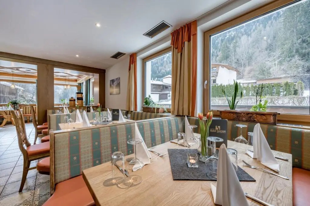 Seehüters Hotel Seerose - Piburger See, Ötz