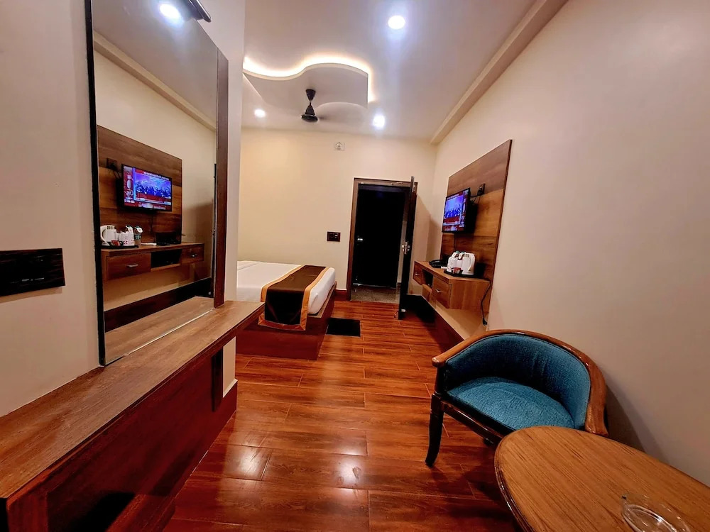 JHARNA RESORT