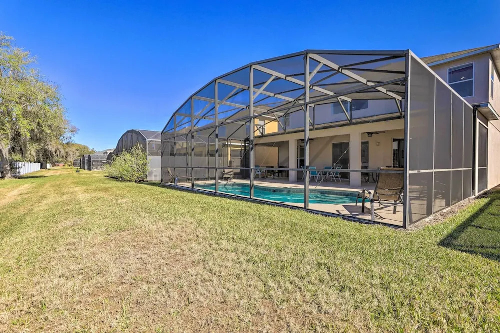 Kissimmee Home w/ Pool < 9 Mi to Disney World!