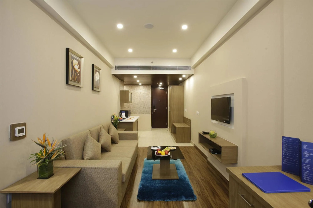 Golden Tulip Suites Gurgaon