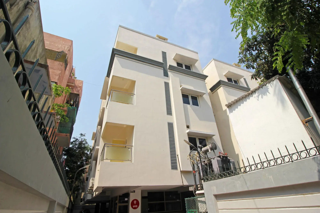 OYO Flagship 469 Nungambakkam Near US Consulate