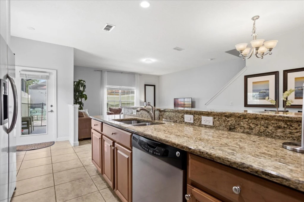 5 Bedrooms 4 Bathrooms Paradise Palms 8981 Cp