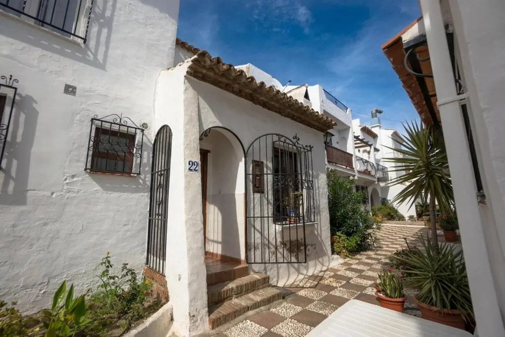 Nueva Nerja 22 Menyber