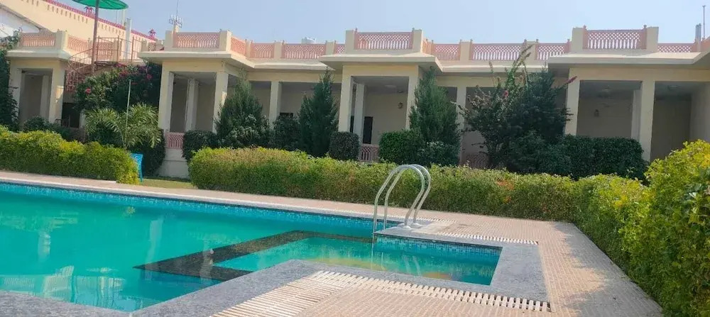 Brahma Heritage-Pool with Nature